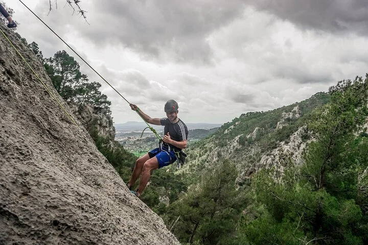 Tour de Escalada en Roca en Mallorca con Guías Locales - Imagen 2