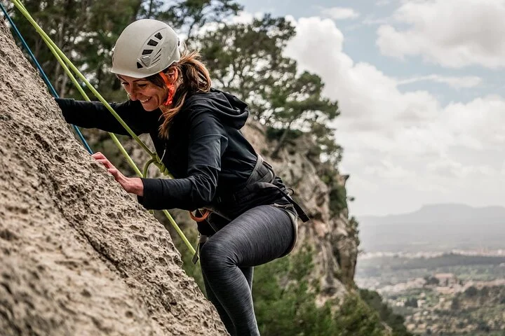 Tour de Escalada en Roca en Mallorca con Guías Locales - Imagen 3
