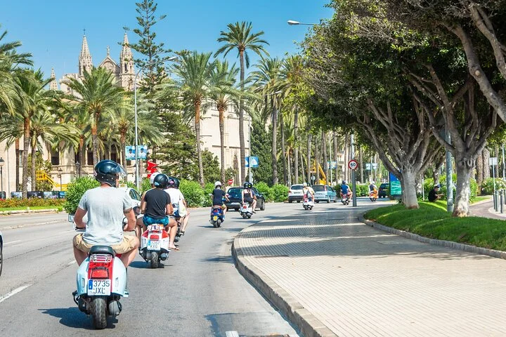 Roller- und Motorradverleih auf Mallorca - Bild 3