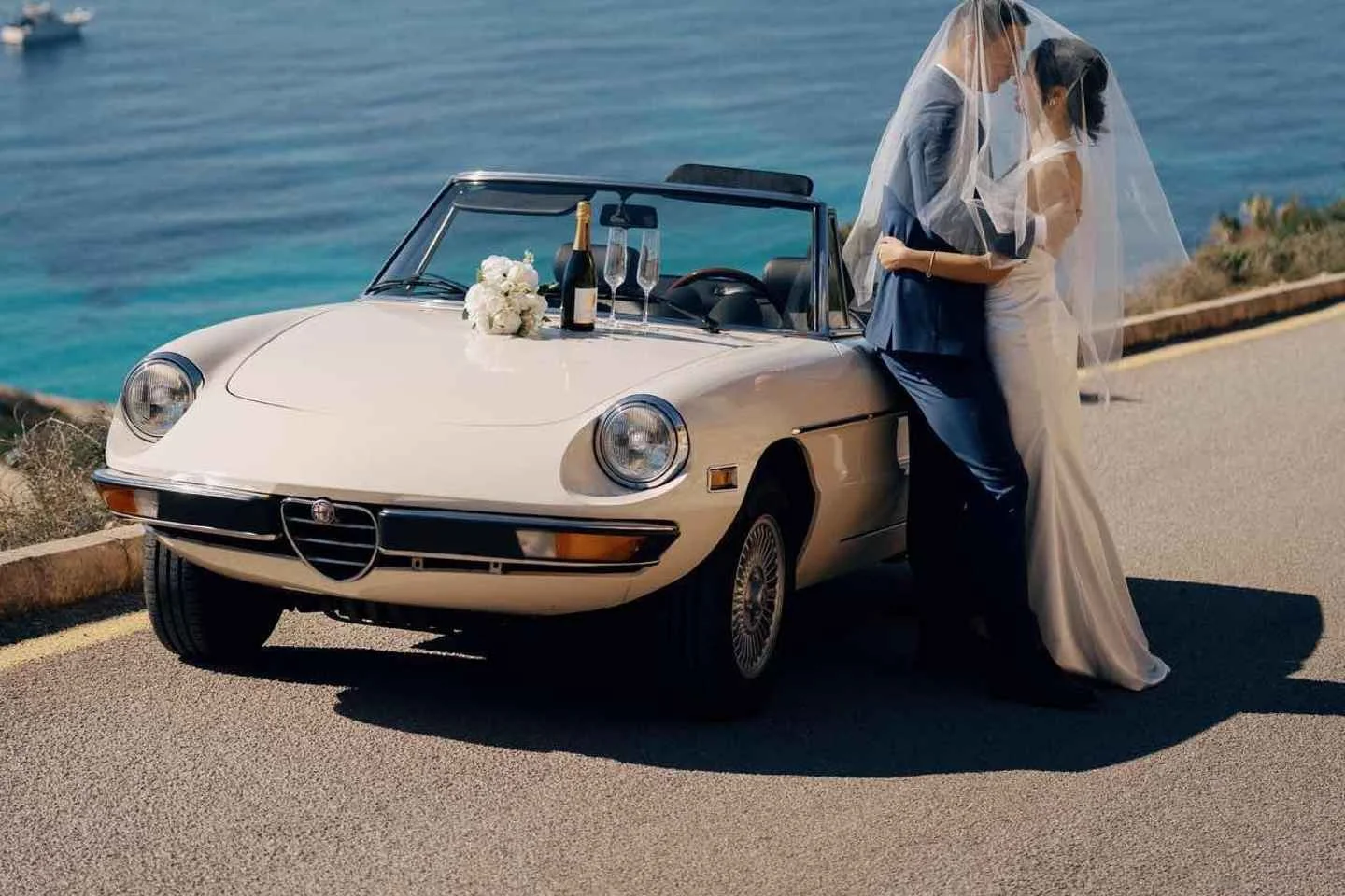 Vintage-Fotoshooting im klassischen Oldtimer auf Mallorca - Bild 2