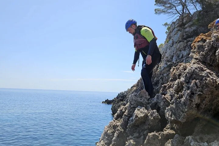 Geführter Coasteering-Ausflug an der Küste von Mallorca - Bild 5