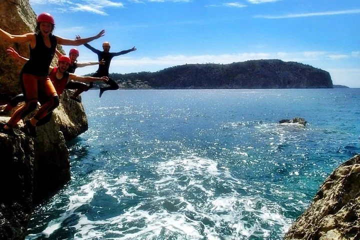 Geführtes Coasteering Abenteuer an der Küste von Mallorca - Bild 4