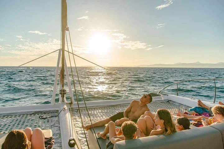 Katamaranfahrt zum Sonnenuntergang ab Palma mit DJ und Buffet - Bild 3