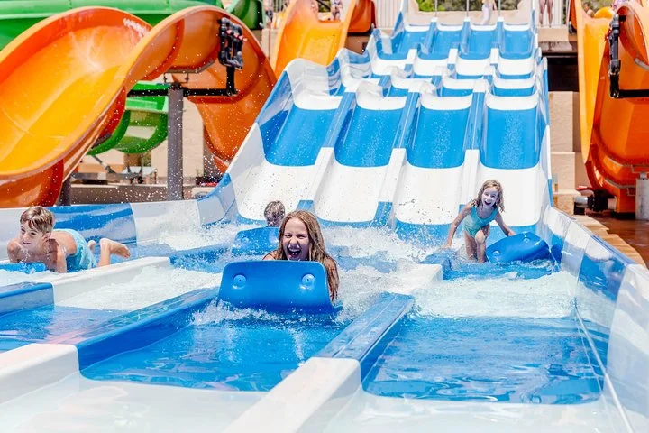 Tagesausflug zum Western Water Park in Magaluf auf Mallorca - Bild 2