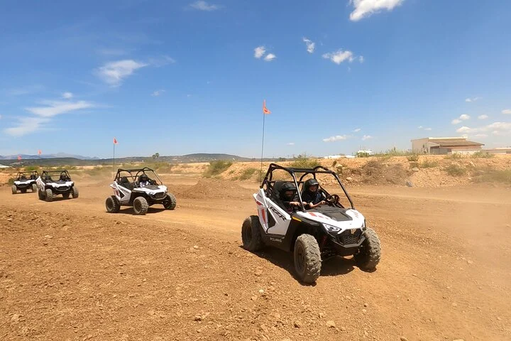 Buggy fahren für Kinder auf dem Parkour in Mallorca - Bild 4