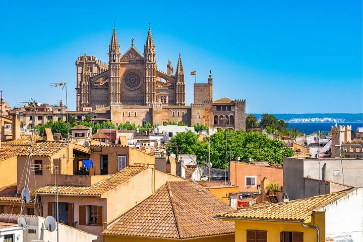Self-Guided Scavenger Hunt and Walking Tour in Palma de Mallorca - Image 2