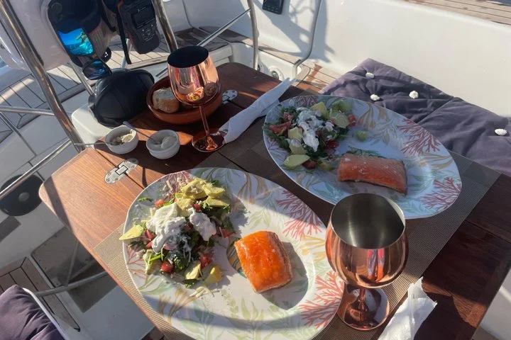 Private Sunset-Segeltour mit Dinner ab Alcúdia - Bild 5