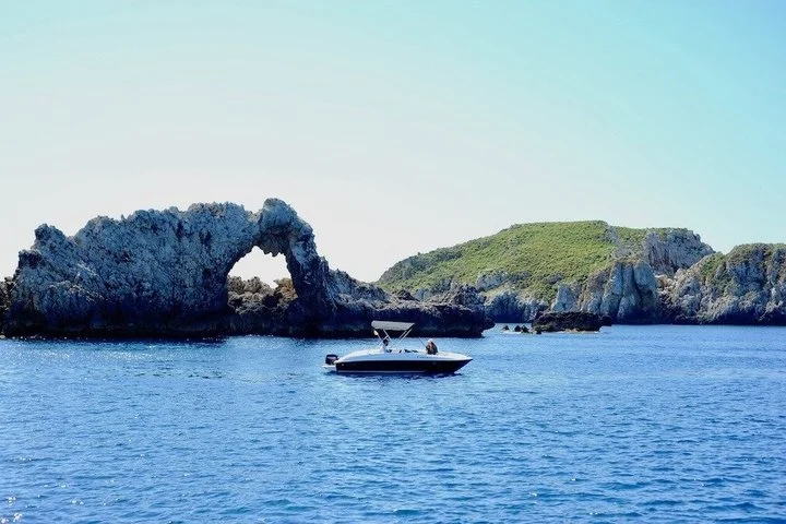 Bootsverleih in Santa Ponsa: Küste auf eigene Faust erkunden - Bild 3