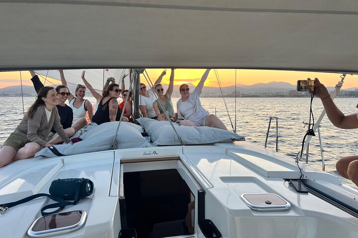 Mallorca Sailing Tour with Drinks, Tapas, Snorkeling & Swimming