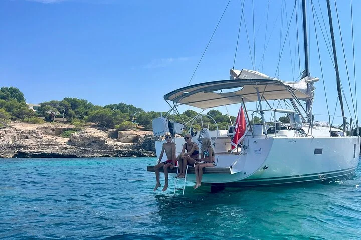 Private Segeltour ab Palma de Mallorca mit Tapas und Getränken - Bild 2