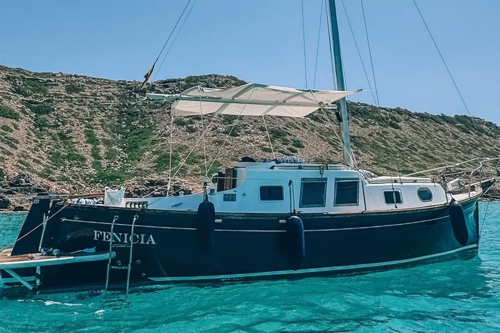 Private Traditional Llaut Boat Tour in the Bay of Palma - Image 4