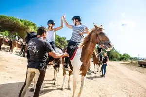 Abendlicher Reitausflug auf Mallorca mit Abendessen und Tanz - Bild 1