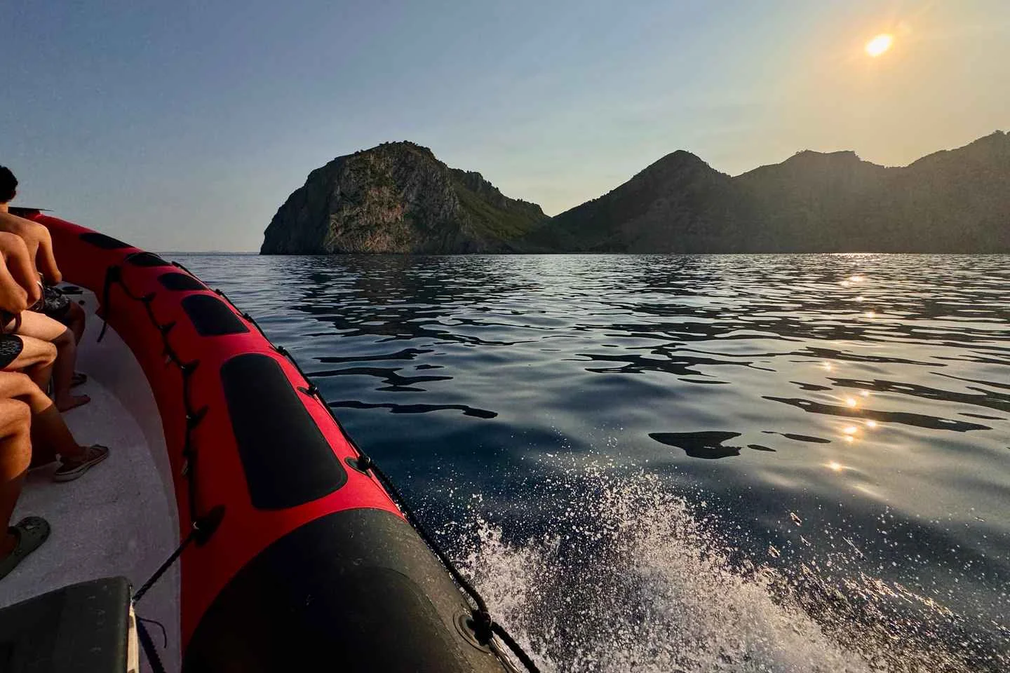Bootstour ab Alcúdia: Meereshöhlen, Schnorcheln und Coll Baix - Bild 2
