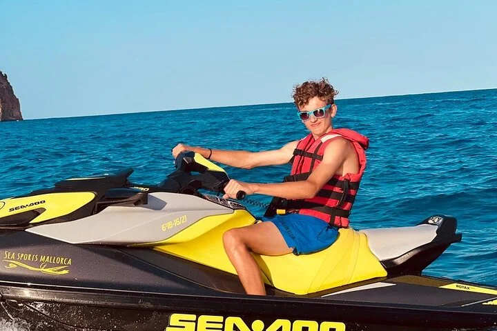 Jetski-Tour in der Bucht von Cala Millor auf Mallorca - Bild 3