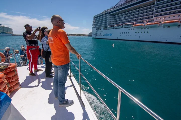 Tour privado por el casco antiguo de Palma con Catedral y paseo en barco - Imagen 2